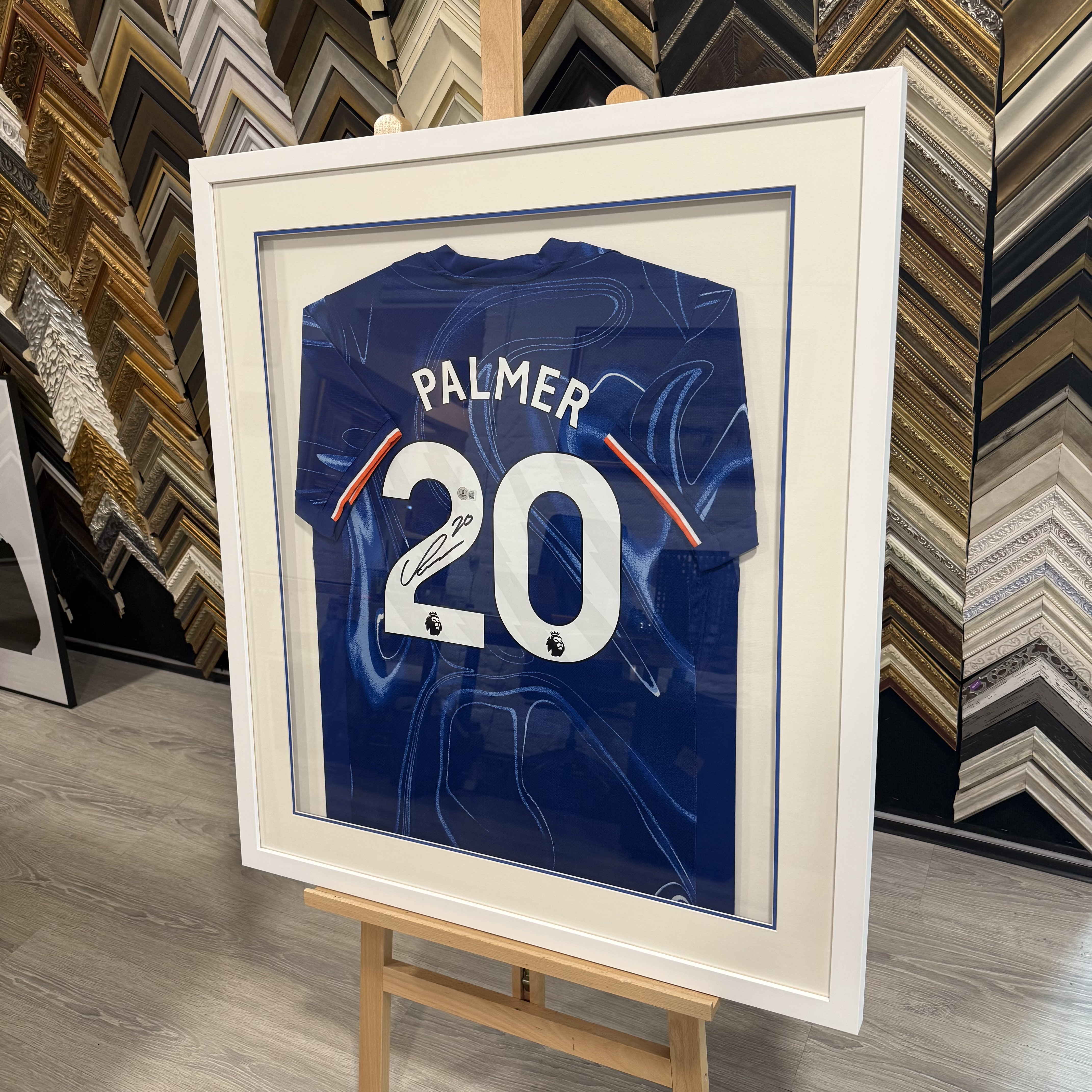 Оформить футболку в раму Москва Cole Palmer