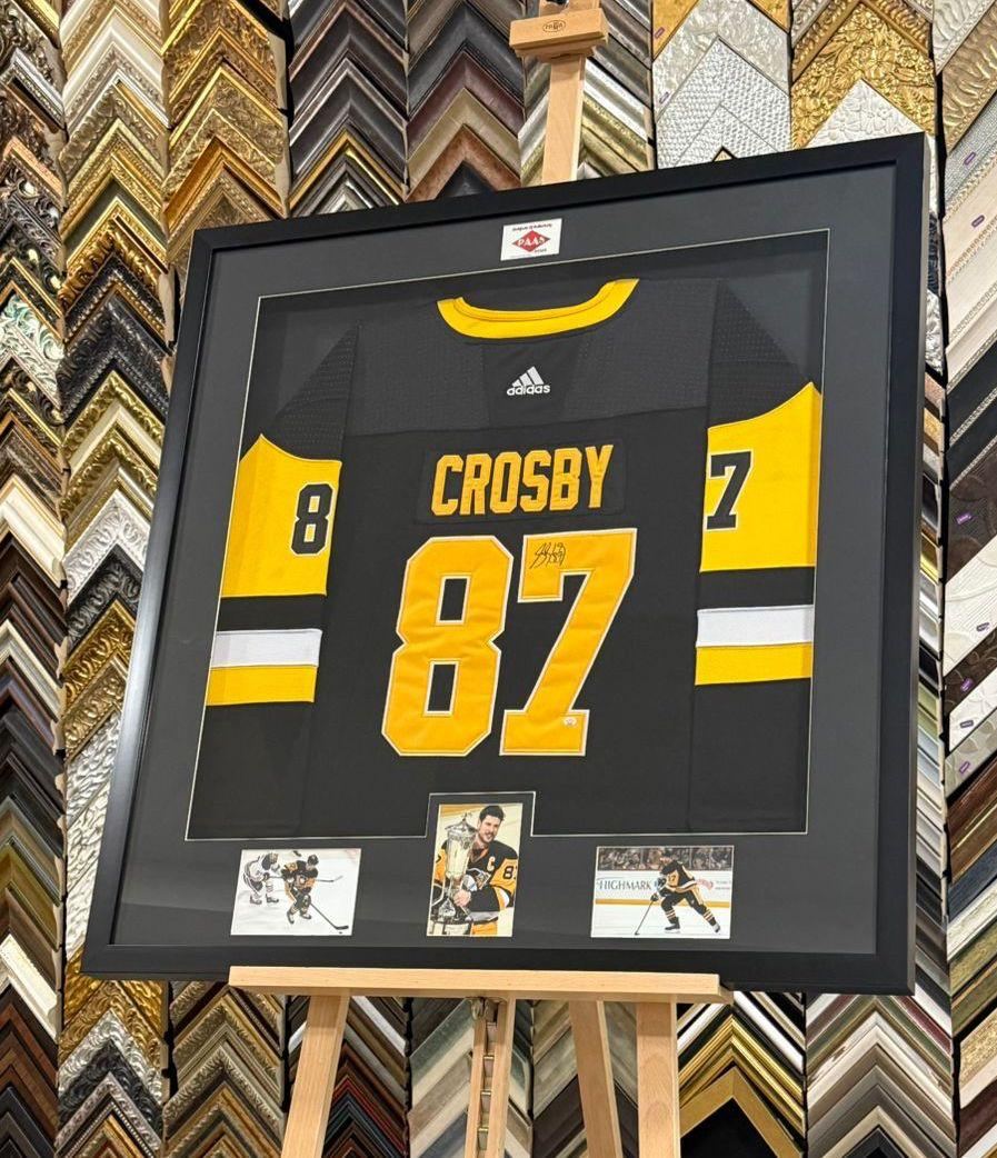 Оформление хоккейных свитеров в багет: стильные решения