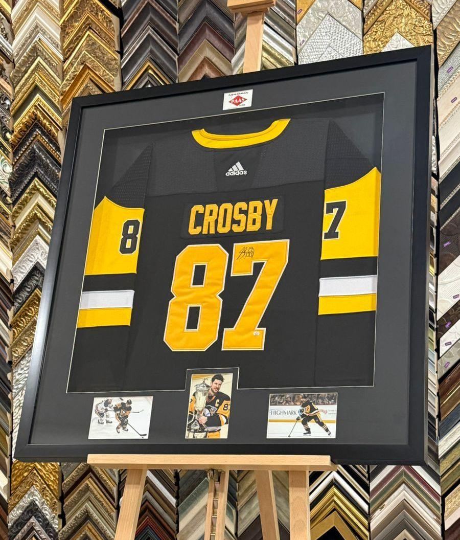 Оформление хоккейных свитеров в багет: стильные решения