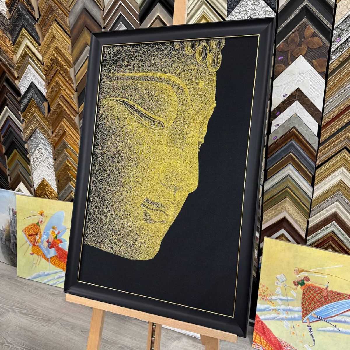 Оформление гобеленов в багет: простота и гармония