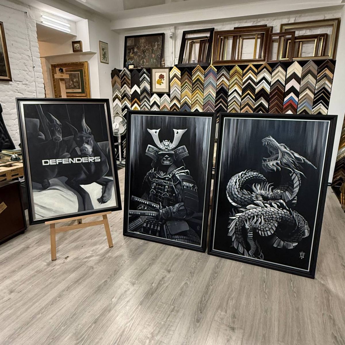 Оформление картин в багет: секреты гармонии в интерьере